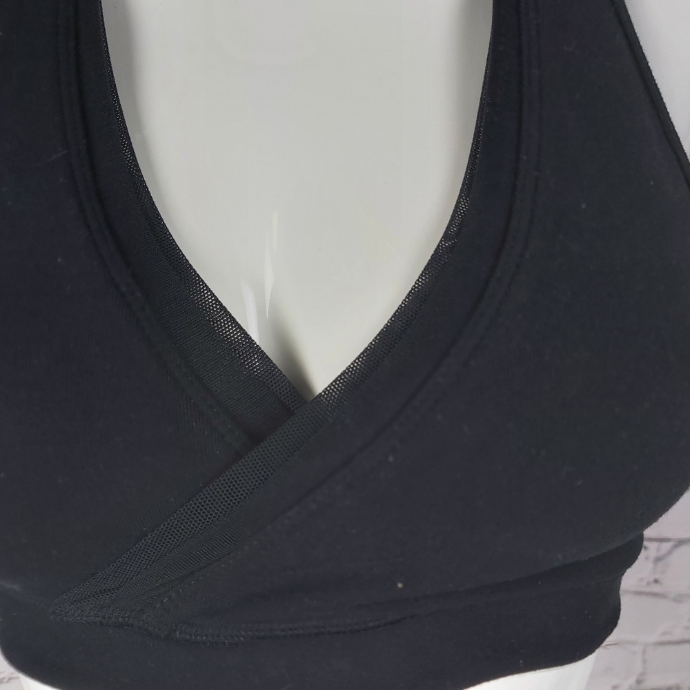 𝅺LULULEMON‎ Athletic Wrap Bra - Picture 3 of 6
